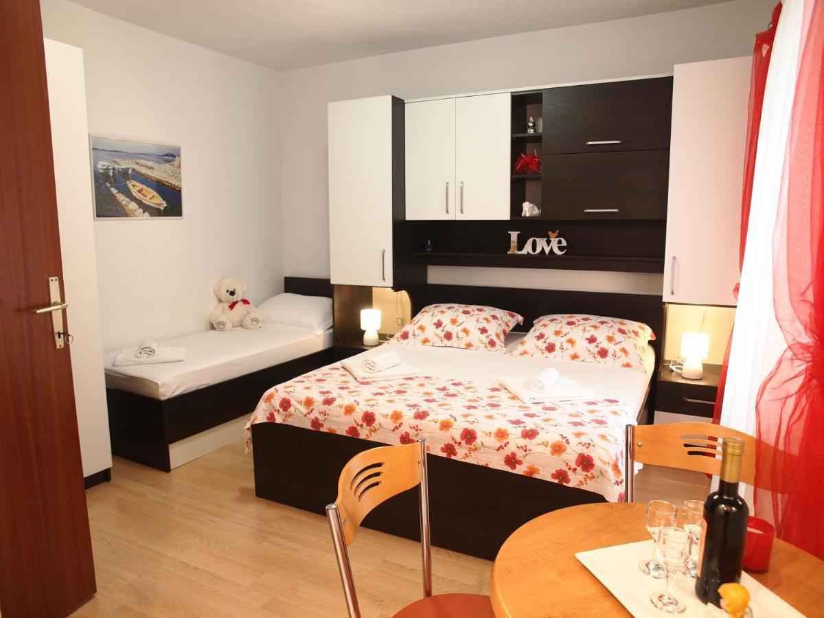 Apartman Mario Makarska Exterior photo
